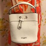 Karl Lagerfeld Paris Adele Bucket bag in off white Photo 6