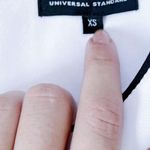 Universal Standard  • Arga Outline Dress white black piping midi minimalist Photo 3