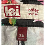 L.E.I. Junior Ashley Low Rise Black Floral Shorts Treat with Love‎ Size 15 Photo 2