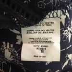 ASTR Anthropologie Shirt Womens Medium Navy Blue White Floral Flower Bloomcore Photo 7