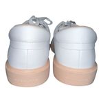 Everlane EUC  ReLeather White Leather Unisex Sneakers with Gum Sole - F8.5/M6.5 Photo 4