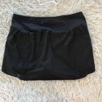Athleta  RUN WITH IT SKORT Size Large Photo 4