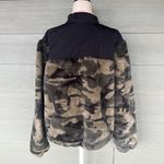 Rails  “Wesley” Camo Print Jacket Photo 7