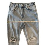 Wild Fable  Super High Rise Mom Jeans Size 8 Light Wash Distressed Ripped Knees Photo 5