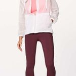 Lululemon Right as rain. Photo 0