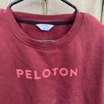 Peloton  Burgundy Crewneck Size MEdium Photo 4