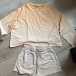 Entro  Set Two-Piece Photo 0