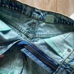 Urban Renewal vintage acid wash Levi’s high waisted destroyed denim jean shorts 25 / 26 Photo 8