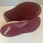 Clove Classic Limited Edition Royal Maroon nursing shoes Red Size 9 Photo 5