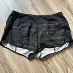 Nike  Dri Fit Black Squiggle Stripe Athletic Shorts Size M Photo 0
