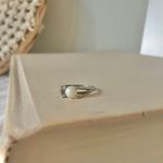 Pearl Silver Simple Costume Ring “Dubheasa” Elegant Minimal Neutral Femme Classic Jewelry Photo 3