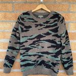 Barefoot Dreams  cozychic seasode crew neck pullover green camo small Photo 0