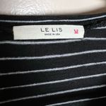 Le lis CLEARANCE! Black Striped Split Sides Tee Size S EUC Photo 4