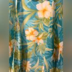 Valerie Stevens ✨  Tropical Floral Robe – Size Medium – Silky & Lightweight Photo 5