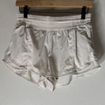 Lululemon  hotty-hot shorts Size 8 Off White 2” Inseam Photo 0