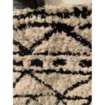 Universal Threads Universal Thread Print Shoulder Bag Crossbody Purse Black & Off White Photo 3