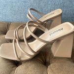 Abound  Tan Strappy Block Heel Square Toe Sandals 9 Photo 0