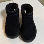 Cushionare Women's Black Ankle Boots Photo 2