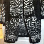 MAXSPORT BLACK AND WHITE LONG SWEATER FURRY ACRYLIC AND NYLON SIZE MEDIUM Photo 1