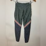 Beyond Yoga Spacedye Tri-Panel Green pink heathered high rise leggings SMALL Photo 6