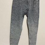 AYBL  Ombré Gray Seamless Leggings Photo 2