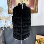 NWOT J McLaughlin Faux Fur Vest With Gold Hardware ~ Size Medium 💛🍄 Black Photo 1