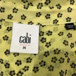 CAbi Sleeveless Yellow Daisy Floral Printed Button Front Viola Blouse Top Shirt Photo 3