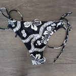 O'Neill  Quinn Tropical Jensen Skimpy Bottoms Photo 4