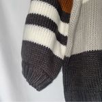 Entro  Stripe Sweater Women’s Small Photo 7