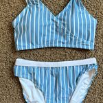 Kindred Bravely Women's Swimsuit Top Small / Bottoms Medium Blue Stripe Photo 0