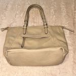 Jessica Simpson  handbag Photo 4