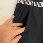 Under Armour EUC |  women’s heat gear loose fit solid active shorts‎ — medium Photo 1