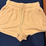 Roxy Shorts Photo 0