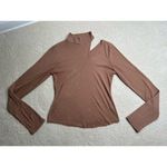 21 Saints: Cotton Ribbed Key Hole Tan Mockneck Long Sleeve Tee Size XS Photo 2