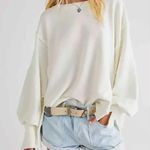 Free People sweatshirt Photo 0