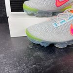 Nike AIR VAPORMAX 2021 FLYKNIT NEON WOMENS RUNNING SHOES SIZE 5.5 GRAY NEW Photo 4