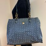 Tommy Hilfiger Navy Blue Large Tote Bag leather exterior with gold hardware Photo 0