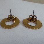 Gold Tone Wreath Fashion Earrings Red Bow Christmas Holiday Studs Women Photo 2