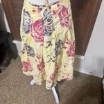 Royal Robbins  Floral Knee Length Cotton Lightweight Skirt Size 6 butter yellow Photo 2