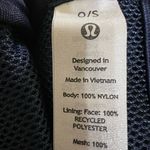 Lululemon  Ink Blue Everywhere Belt Bag- NWOT Photo 11