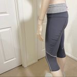 Lululemon  Gray Ruched Crop Pant 6 Photo 3