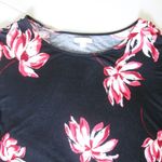 14th & Union  Black Floral T - Size M Photo 0
