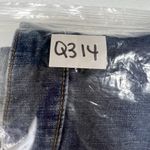 Torrid  Plus 18 Boyfriend Straight Jeans Stretch Distressed Holes Mid Rise Cuff Photo 15