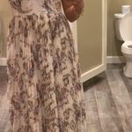 Francesca's Francesca Cream Floral Dress Photo 0