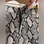 Choosy Elizabeth Snake Skin Faux Leather Cropped Pants Size 6 Black Photo 4