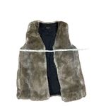 Talula Aritzia Talulu Park Slopes Faux Fur Vest Women's size small Photo 6