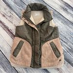 Carve Design Olive and Tan Quilted Sherpa Lined Vest Green Size M Photo 1