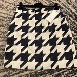 Gucci  Houndstooth Silk and Wool Mini Skirt Photo 9