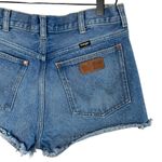 Wrangler  Women’s Sz 29 Festival Shorts Jean Denim Cut Off Photo 3