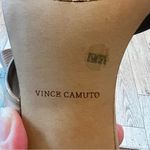 Vince Camuto Womens Jinani Sandal Size 8.5M Beige Faux Suede Wood Block Heel Photo 5